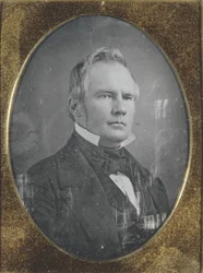 Ritratto di Stirling Price, Governatore del Missouri. Il dagherrotipo è nella sua custodia originale